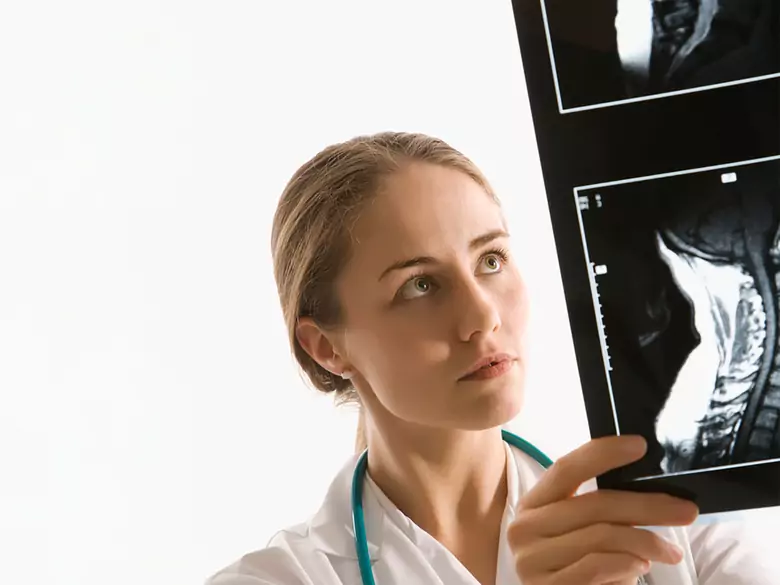 Fotodynamika – nowatorska metoda  leczenia zmian przednowotworowych