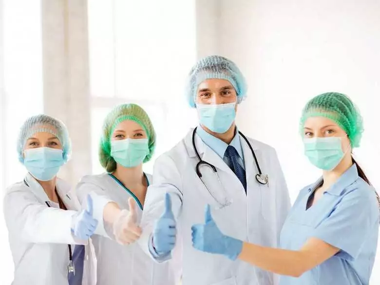 Przełom w medycynie dziecięcej dzięki innowacyjnym operacjom z wykorzystaniem technologii wirtualnej i rozszerzonej rzeczywistości