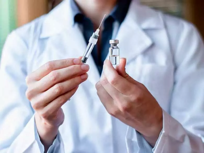 Badania kliniczne nad koronawirusem – zgoda ABM na pierwsze testy w kraju